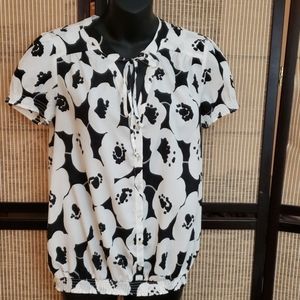 New York &Co short sleeve blouse